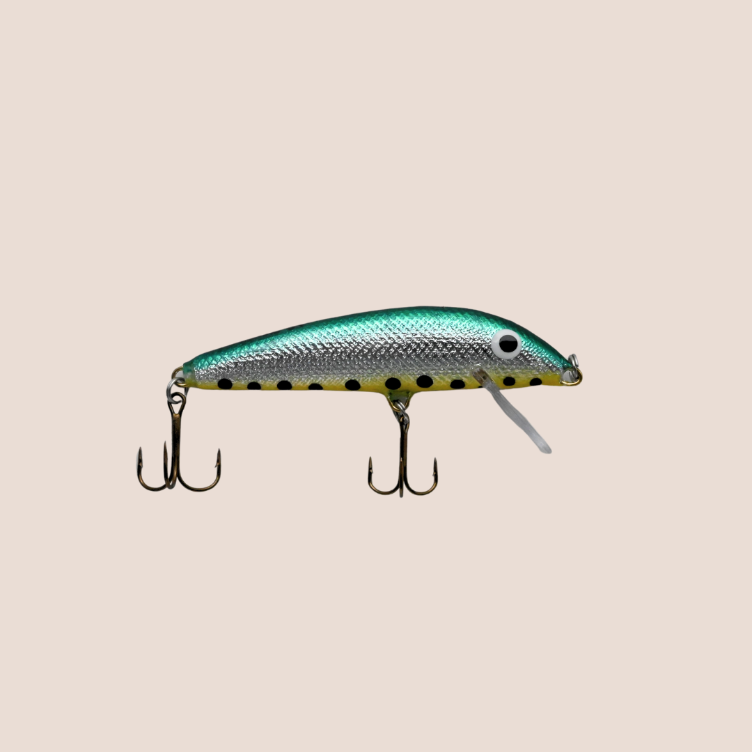 do you need to use a lure at 300 fishing AC Shiners 300 Gold/Black Back